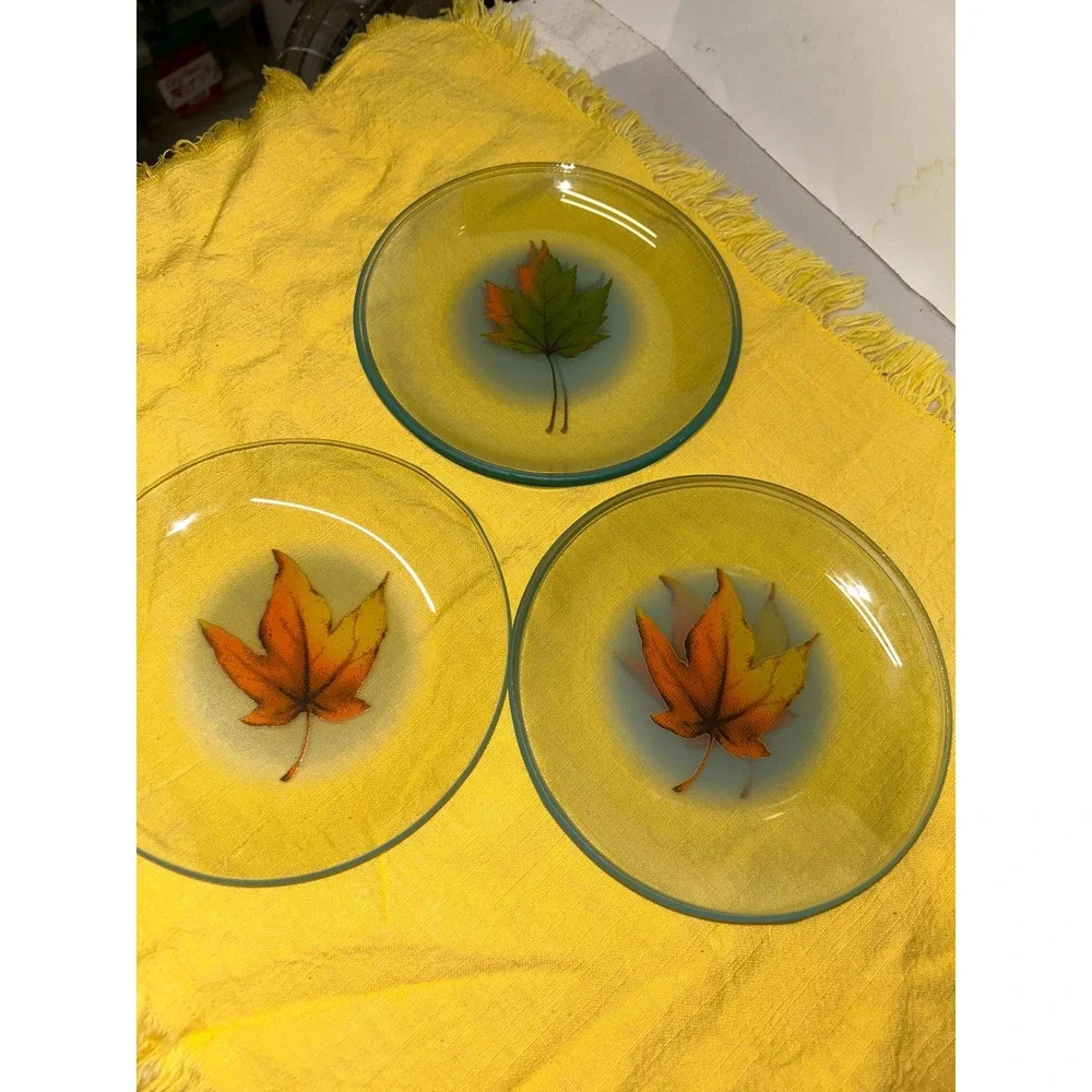 Fall Leaves Luncheon Plates‎ Clear Glass with Applique Leaves 5 Plates